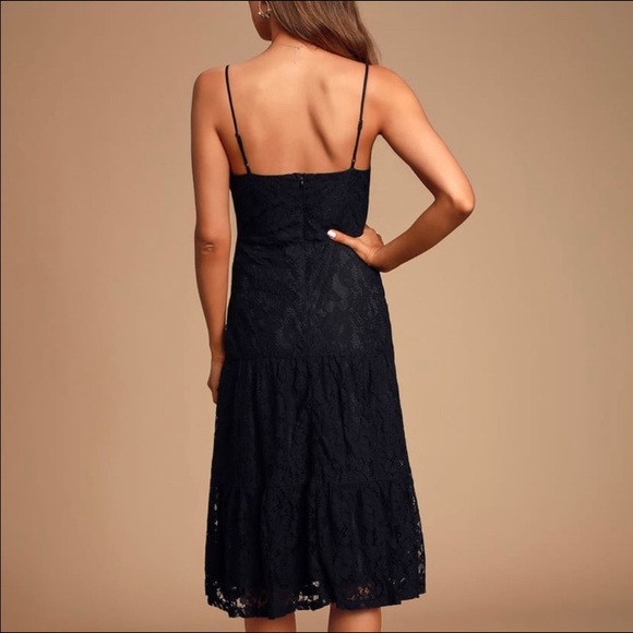 NWT Lulu’s Manning Lace Midi Dress - Picture 5 of 12